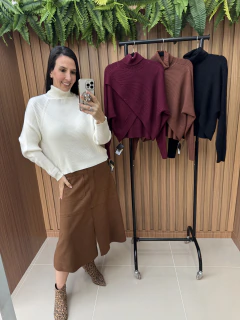 Imagem do Blusa tricot gola alta | transpassada + decote
