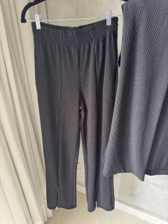 Imagem do Trijunto ana ruga | cardigan + regata + calça
