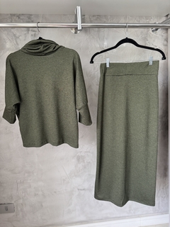 Conjunto ana ruga | saia + blusa manga 3/4