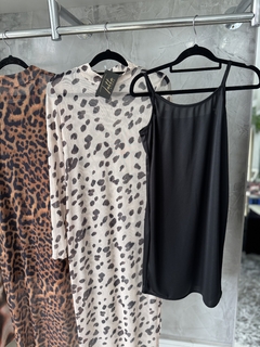 Vestido midi tule | manga longa