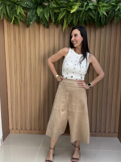 Saia midi suede | bolsos frontais + fenda - Tatte Store