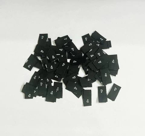 Etiqueta Bordada Tafetá Tamanhos Pacote C/ 200 Unidades - comprar online