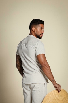 CAMISA DE LINHO MASCULINA BEGE na internet