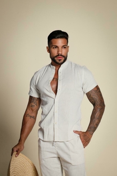 CAMISA DE LINHO MASCULINA BEGE - comprar online