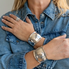 Pulsera Dragon Cuff Plata 925 - Luli Basanisi - Joyería Contemporánea