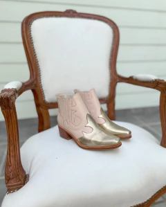 TEXANA VELVET NUDE en internet