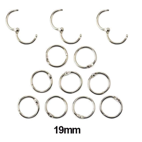 Argola com trava que abre e fecha, utilizada para cartonagem e encadernação.