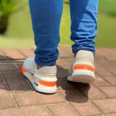 New Balance • Creme/Laranja - Gu Store