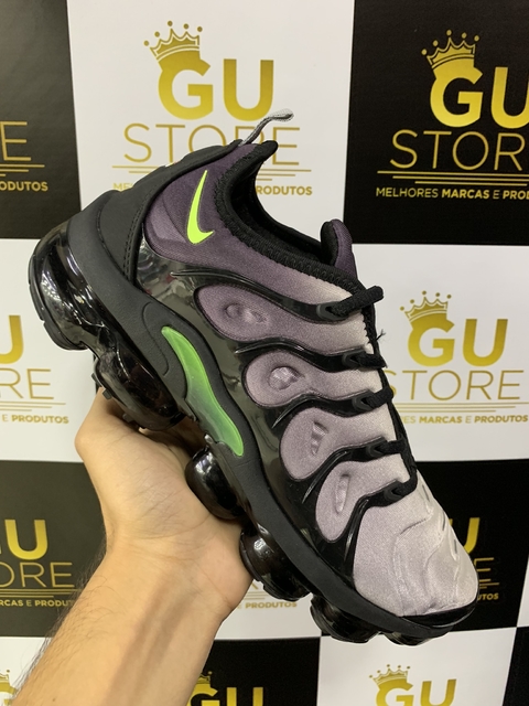 Vapor Max Plus • Preto/Cinza/Verde - comprar online