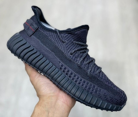 Yeezy Boost 350 • Preto - comprar online