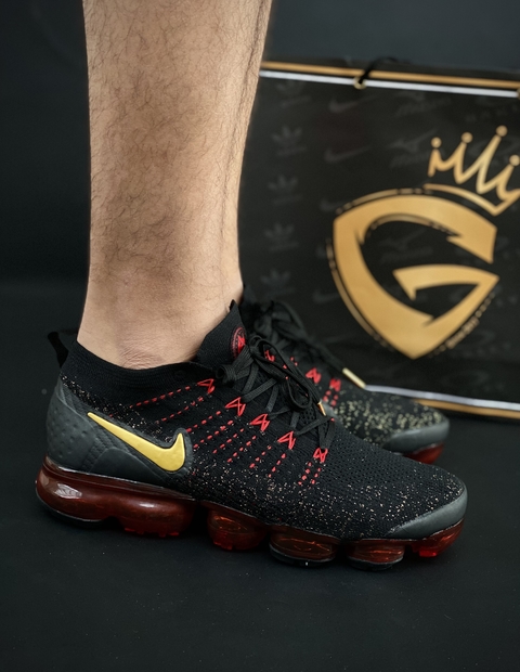 Vapor Max 2.0 • Vermelho/Dourado - comprar online