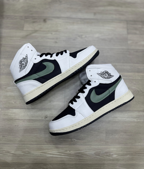 Air Jordan • Branco/Verde