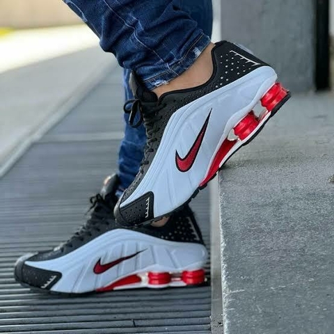 Nike Shox R4 • Branco/Vermelho