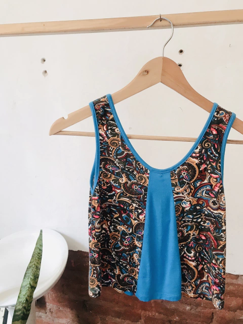 MUSCULOSA KARA CELESTE