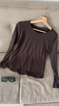 Remera Classic piel de durazno Chocolate - comprar online
