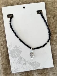 Collar rombo en internet