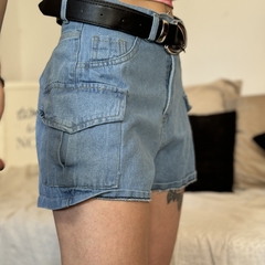 Short Cargo Ambar en internet