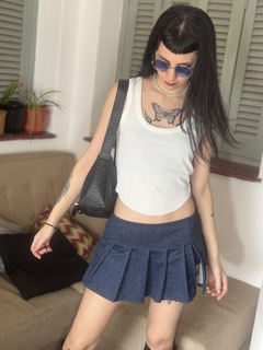 Falda con tajo similar Jean Lua en internet