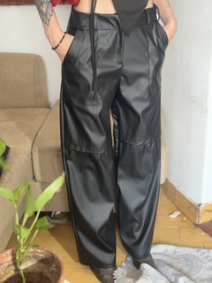 Imagen de Pantalón engomado simil recto