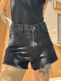 Short jean dark - comprar online