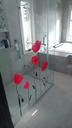 Vinilo Esmerilado Combinado con vinilo de corte "AMAPOLAS ROJAS" - comprar online