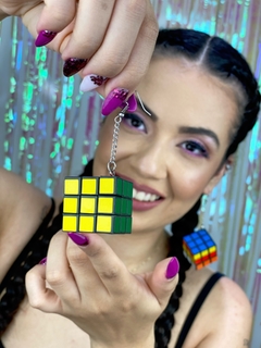 Brinco Cubo mágico - comprar online