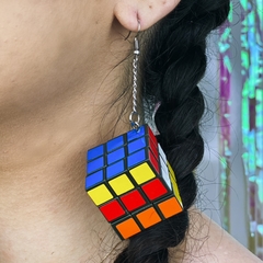 Brinco Cubo mágico - Estrelando Acessórios