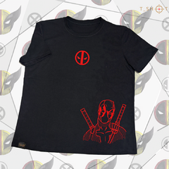 Camiseta bordada Deadpool na internet