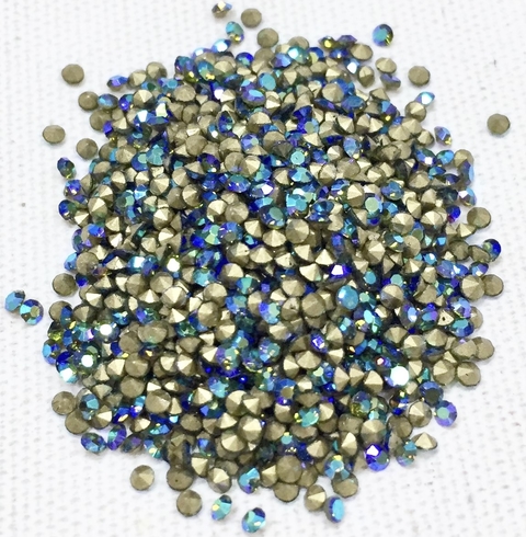 COD 6595 - Pedras de Strass SS4,5/PP10 Olivine AB - Pacote com 30 Pedras