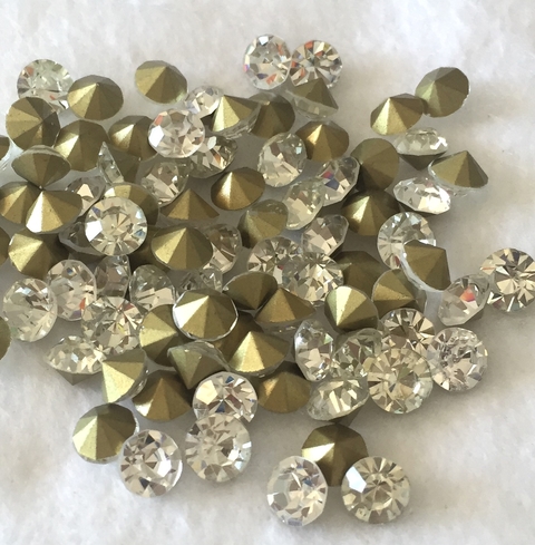 COD 525 - Pedra de strass Ss39 Cristal - Unidade