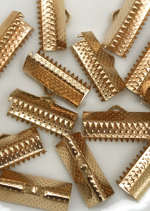 COD 4756 - Terminal Jacaré 1.6cm Dourado - 24 gramas (Aprox. 40 unidades)