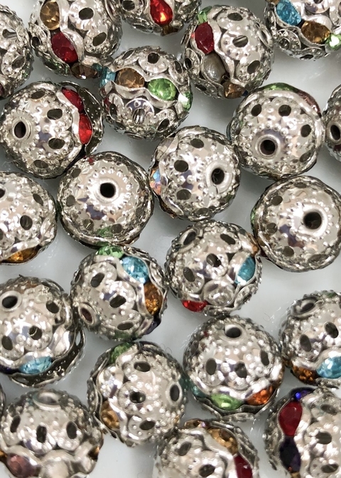 COD 3959 - Bola de Strass 10mm Trabalhada Prateada - 4 Unidades