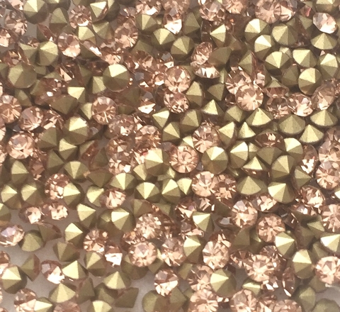 COD 573 - Pedras de Strass Ss10/Pp21 - 30 Unidades.