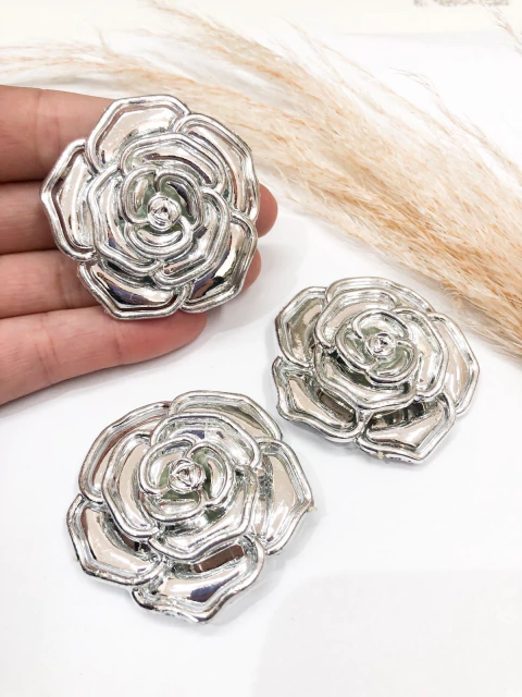 COD 365 - Aplique de Plástico Flor 2,0x2,0 Prata - 2 Unidades