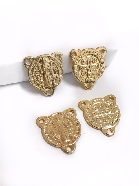 COD 6906 - Entremeio Medalha 1.8x2.0cm - Unidade