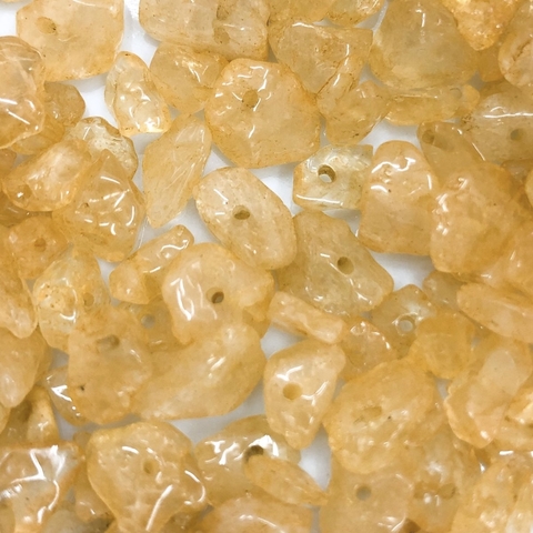 COD 9371 - Cascalho de Pedra Natural Quartzo Âmbar - Quantidade aproximada equivalente a um fio de 80cm.