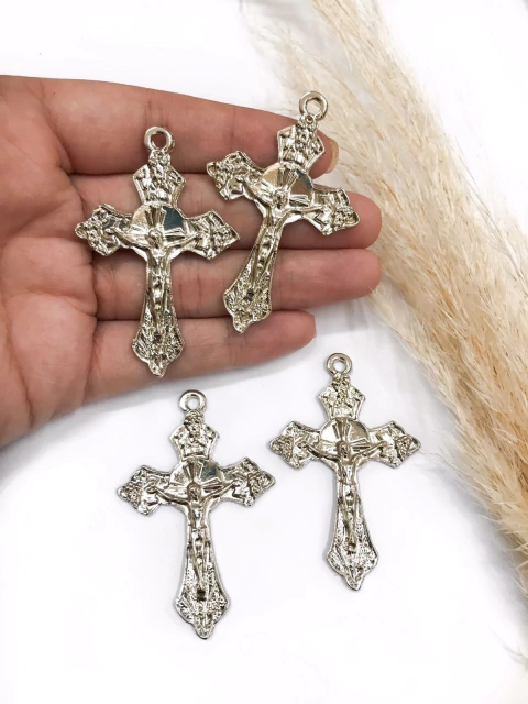 COD 9466 - Pingente Cruz 3,9x5,9 - Unidade