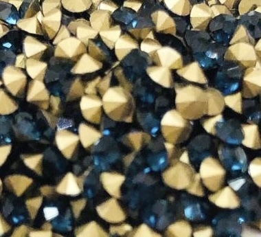 COD 6611 - Pedras de Strass SS6,5/PP14 Montana - Pacote com 30 Pedras
