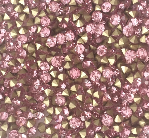 COD 569 - Pedras de Strass Ss10/Pp21 - 30 Unidades.