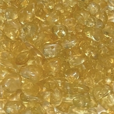COD 7078 - Cascalho de Pedra Natural Quartzo Amarelo - Quantidade aproximada equivalente a um fio de 80cm.