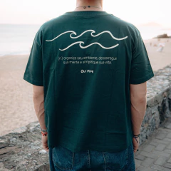 Imagem do Camiseta Boxy - Live Simply Verde Escura