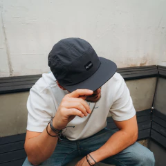 Boné Five Panel Cinza na internet