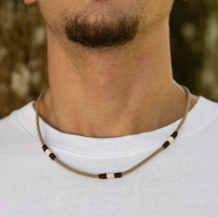 Colar Outsider na internet