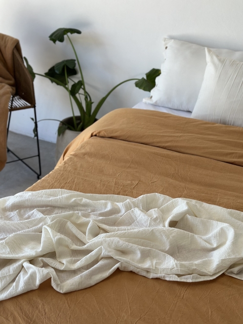 PIE DE CAMA GASA OFF WHITE