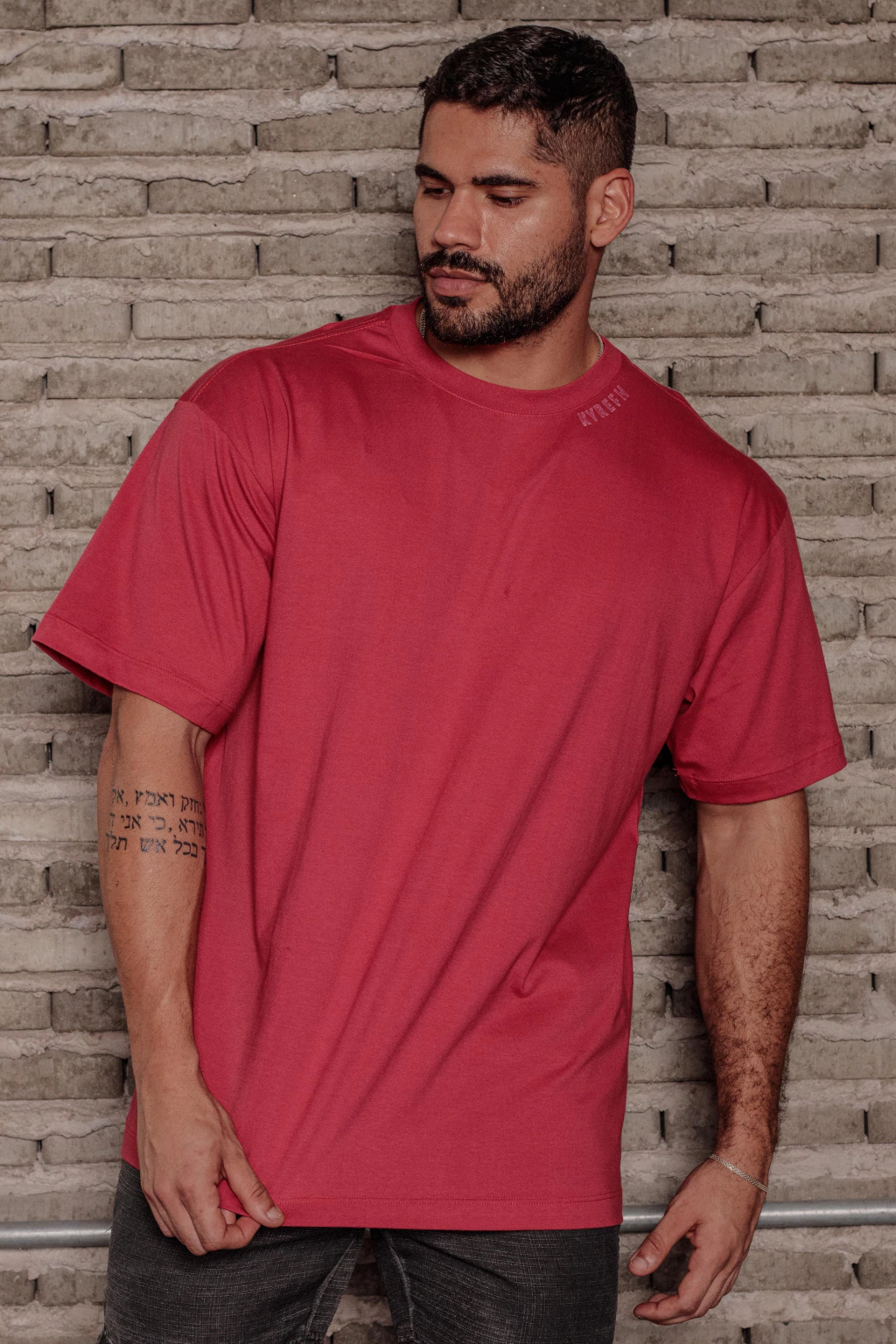 T-SHIRT OVERSIZED KYREFH - VERMELHO