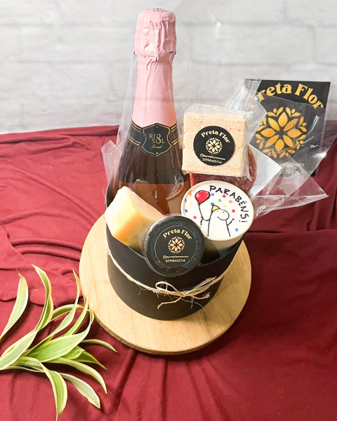 Box Espumante | à pronta entrega bolo de copo Parabéns - comprar online