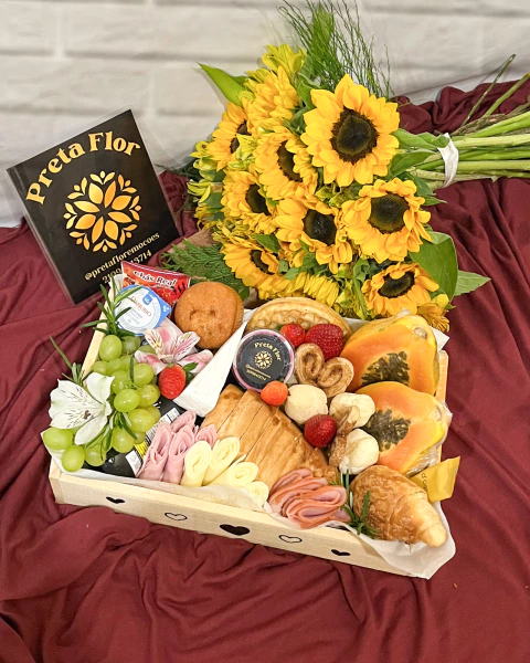 Café da manhã individual + Buquê Mega girassol (pedidos com 48h de antecedência) - comprar online