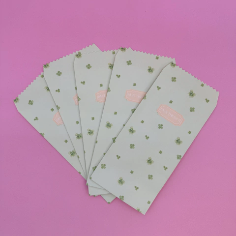 Imagen de Set de Sobre de Papel Estampado Flores - 5 unidades