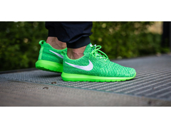 Tênis Nike Roshe NM Flyknit Voltage Lucid Green - Santana Store