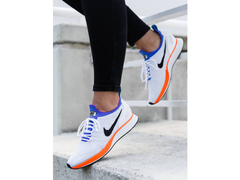 Tênis Nike Wmns Air Zoom Mariah Flyknit Racer Premium na internet